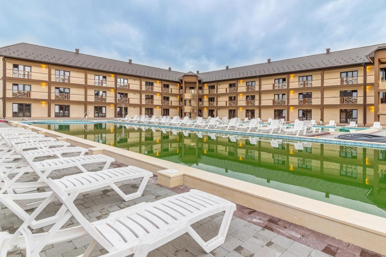 Nikoletta Hotel โซโลทวีโน ภายนอก รูปภาพ