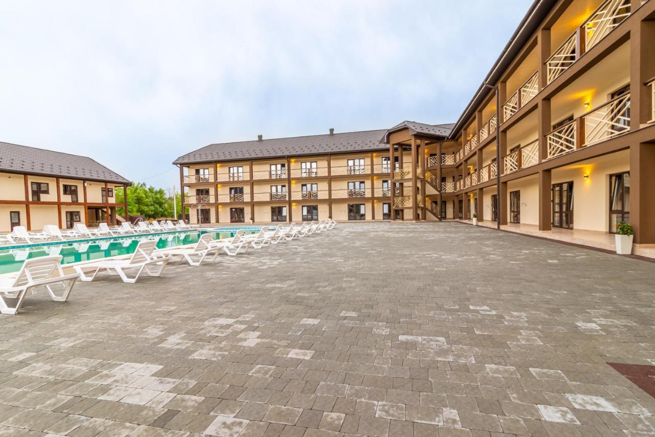 Nikoletta Hotel โซโลทวีโน ภายนอก รูปภาพ