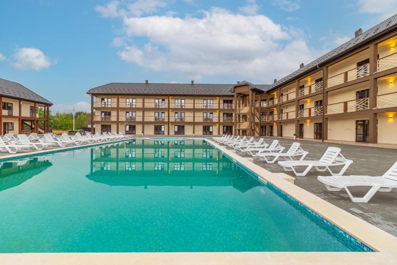 Nikoletta Hotel โซโลทวีโน ภายนอก รูปภาพ
