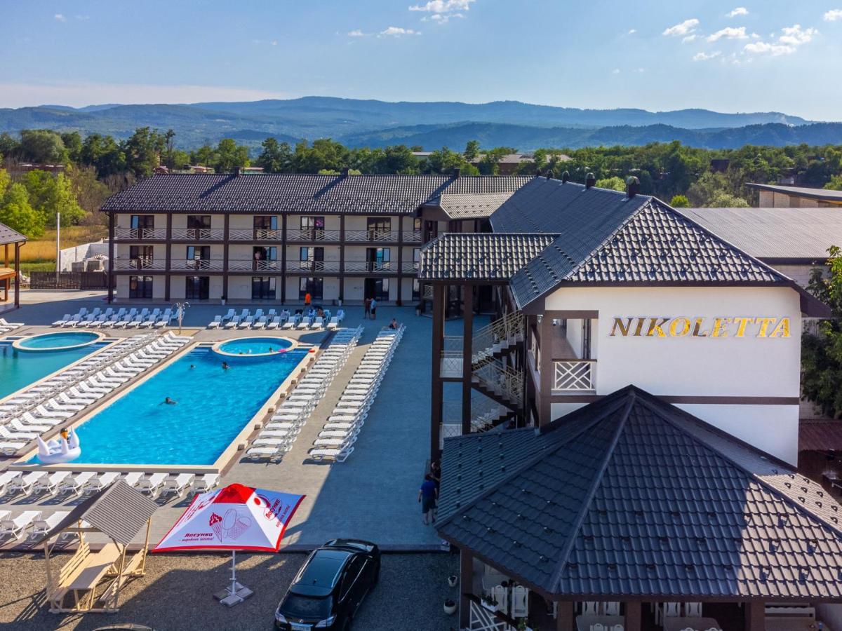 Nikoletta Hotel โซโลทวีโน ภายนอก รูปภาพ