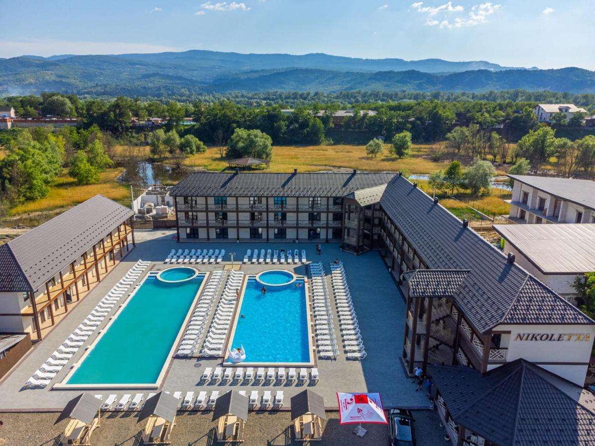 Nikoletta Hotel โซโลทวีโน ภายนอก รูปภาพ